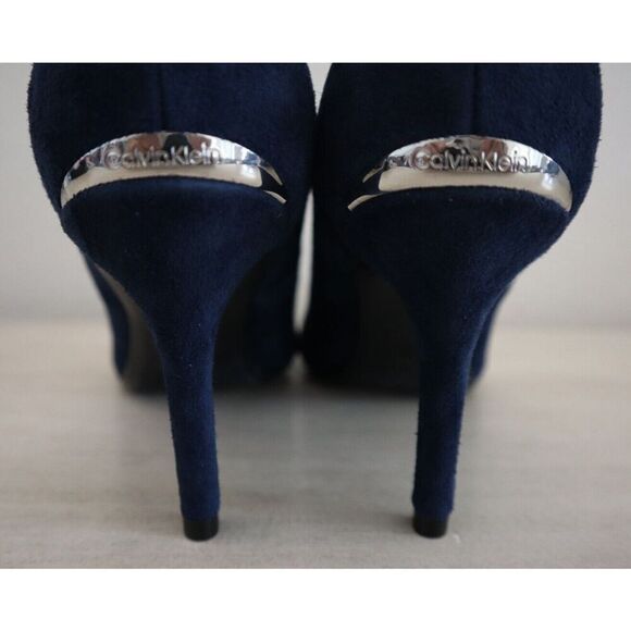Calvin Klein Women's Sz 7.5M Dk Blue Leather/Suede Gayle Pointed Toe Pumps - Picture 2 of 10